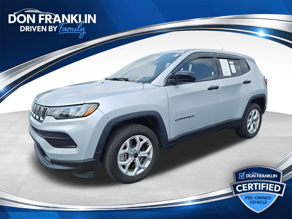 Used 2025 Silver Jeep Sport image 1