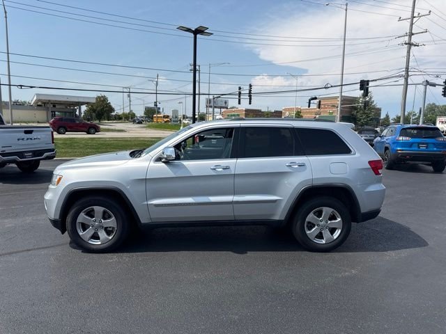Used 2011 Silver Jeep Limited image 2