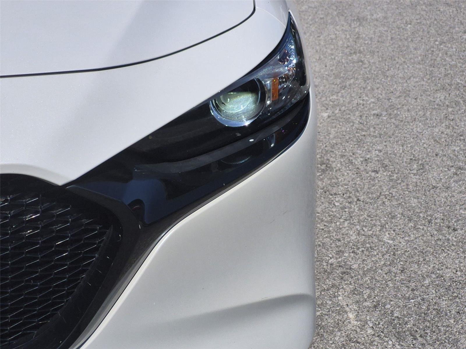 Used 2024 Snowflake White Pearl Mica Mazda 2.5 S Preferred image 9