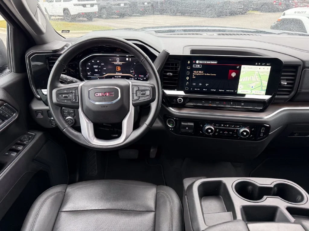 Used 2025 Silver GMC SLT image 8