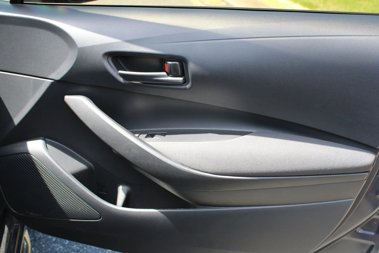 Used 2023  Toyota LE image 21