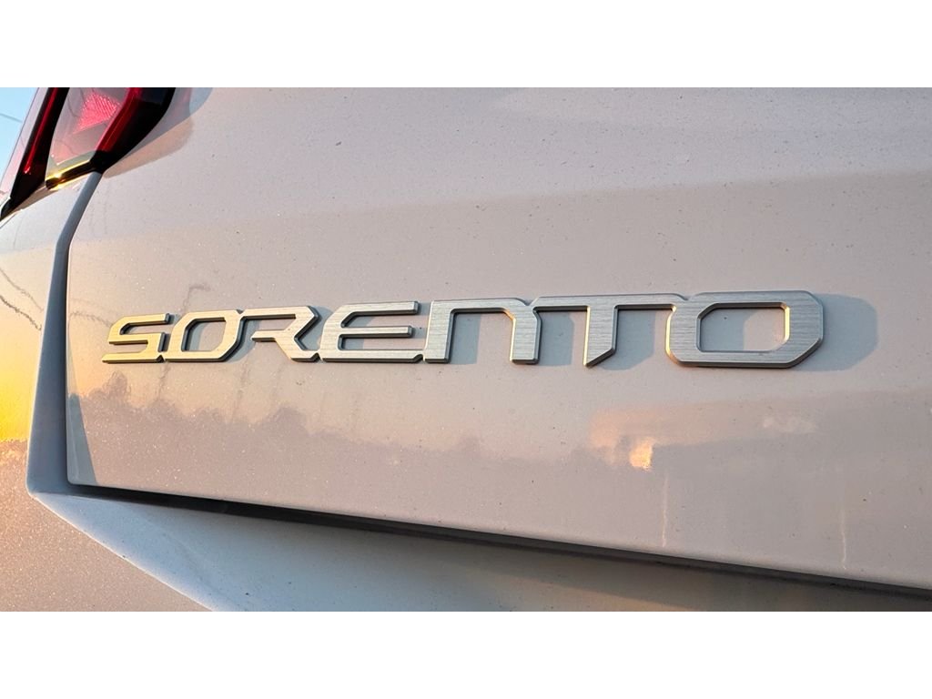 New 2026 Glacial White Pearl Kia LX image 6