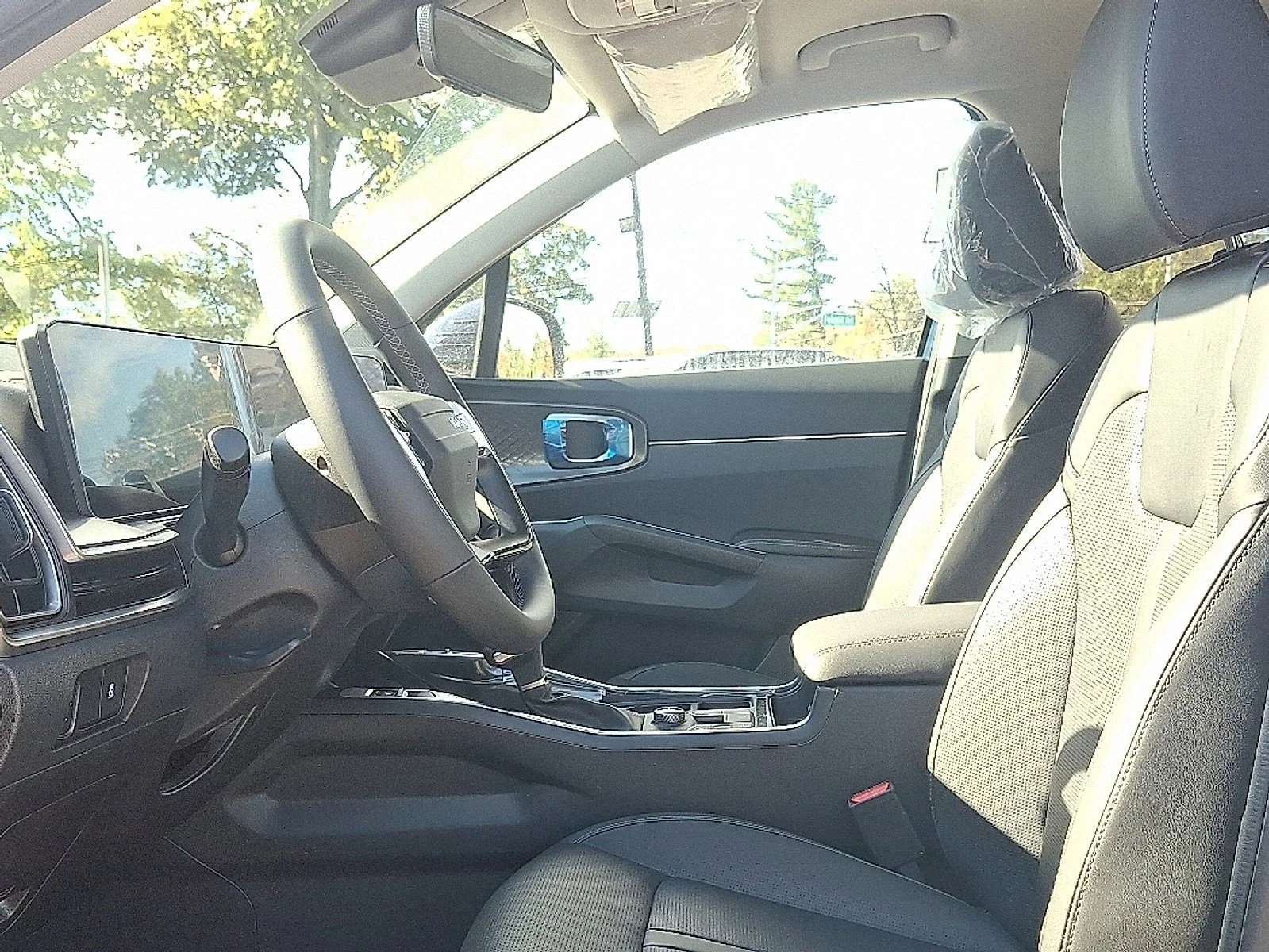 New 2026 Wolf Gray Kia S image 13