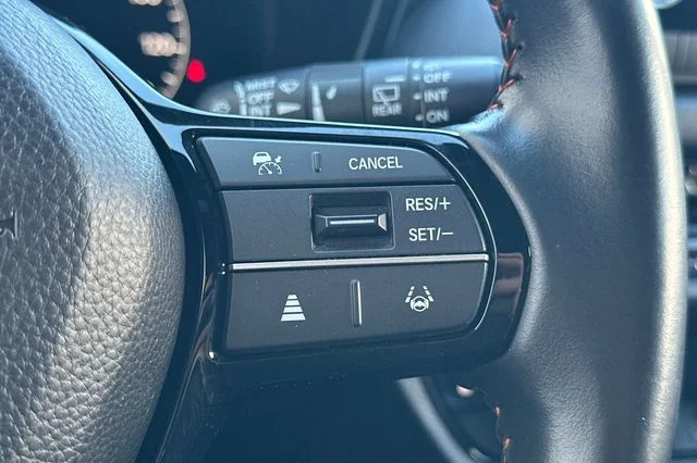 Used 2024  Honda Sport image 28