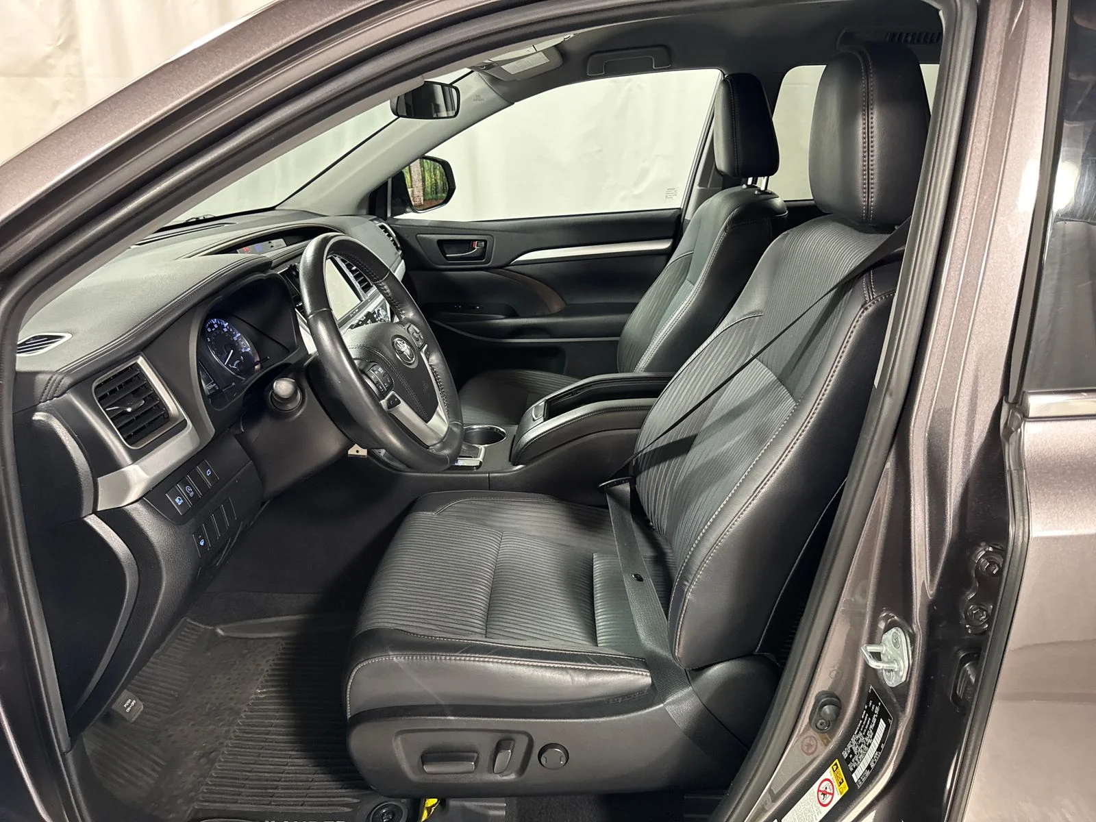Used 2019 Predawn Gray Mica Toyota LE Plus image 3