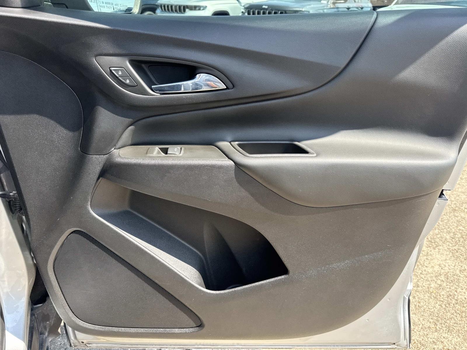 Used 2022 Silver Chevrolet LT image 13