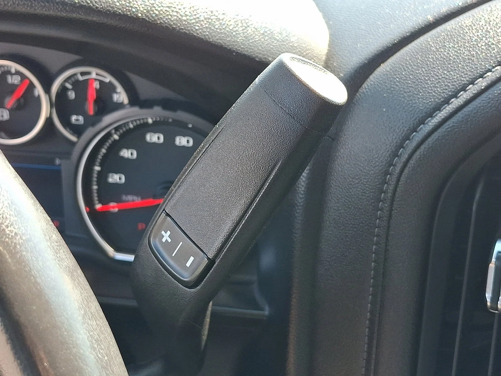 Used 2022 Northsky Blue Metallic Chevrolet LT image 15
