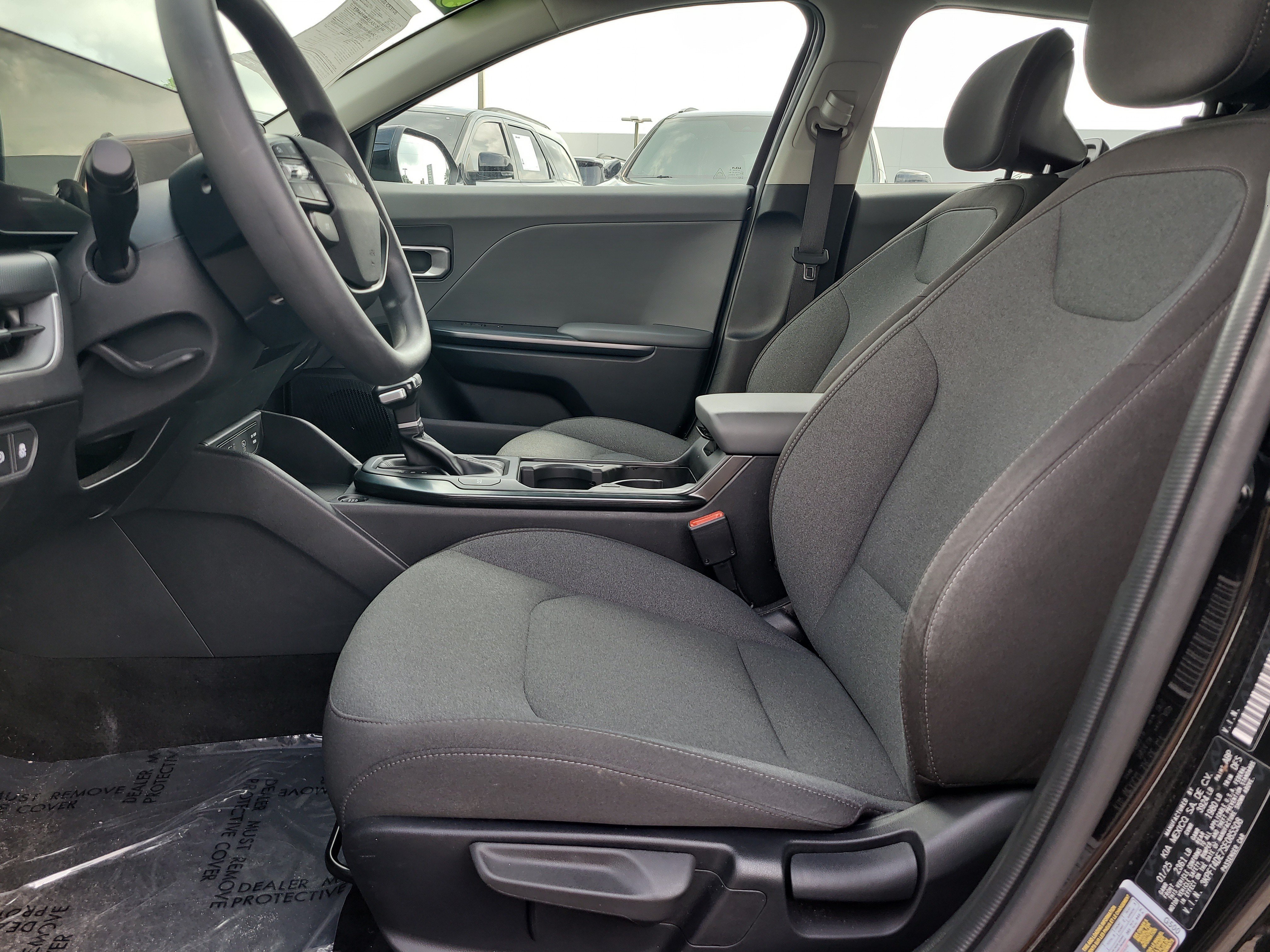 Used 2025 Aurora Black Pearl Kia LXS image 17