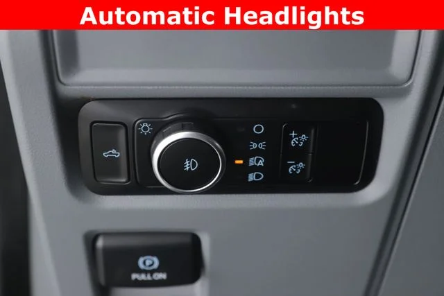 Used 2023 White Ford XLT image 19