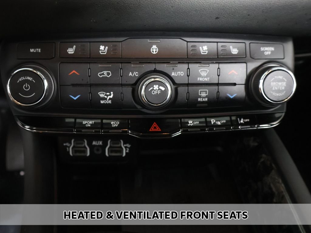 Used 2024 White/off-white Dodge R/T Plus image 9
