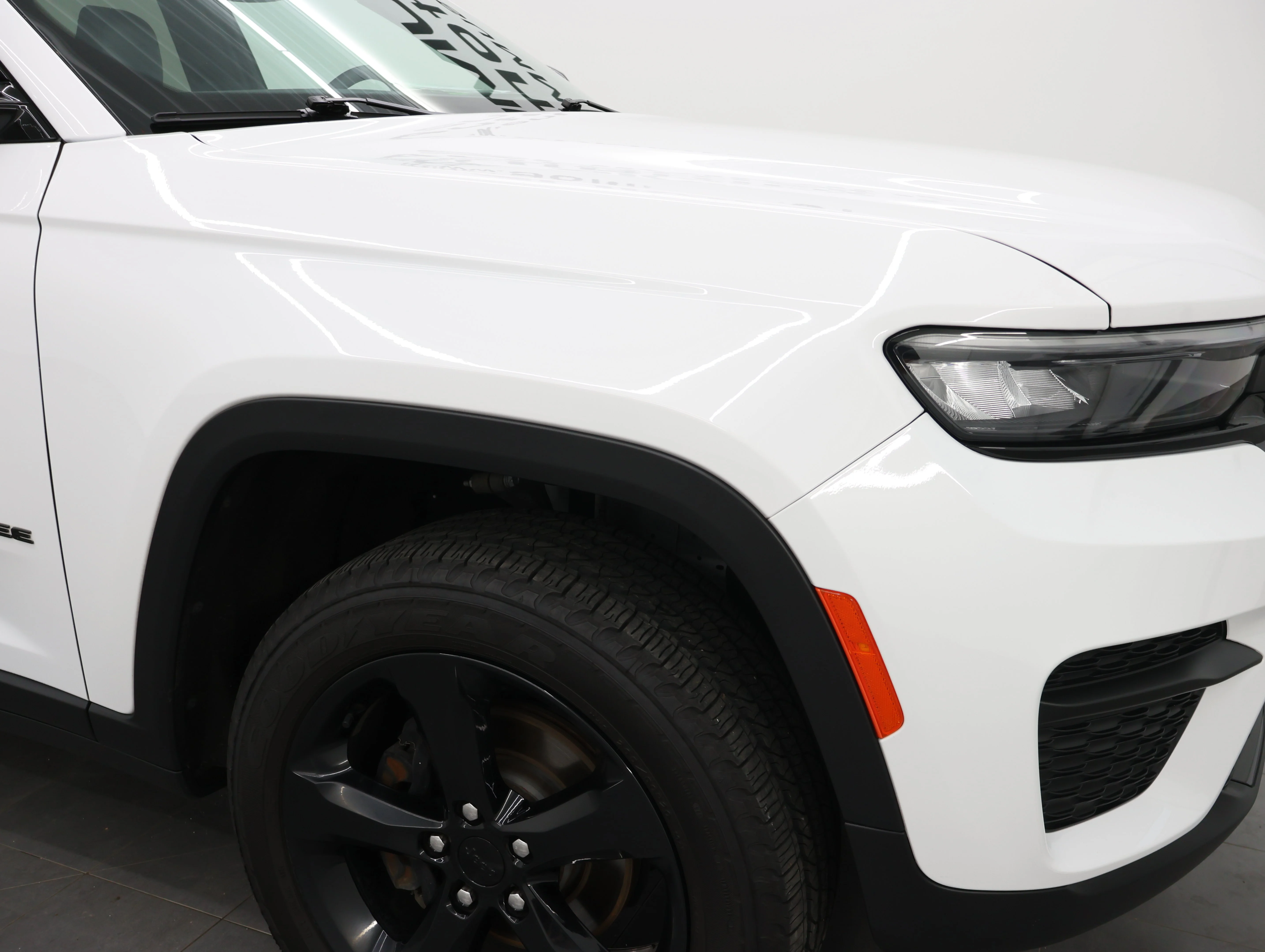 Used 2023 Bright White Clearcoat Jeep Altitude X image 23