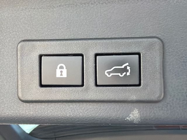 Used 2021 White Subaru Premium image 19
