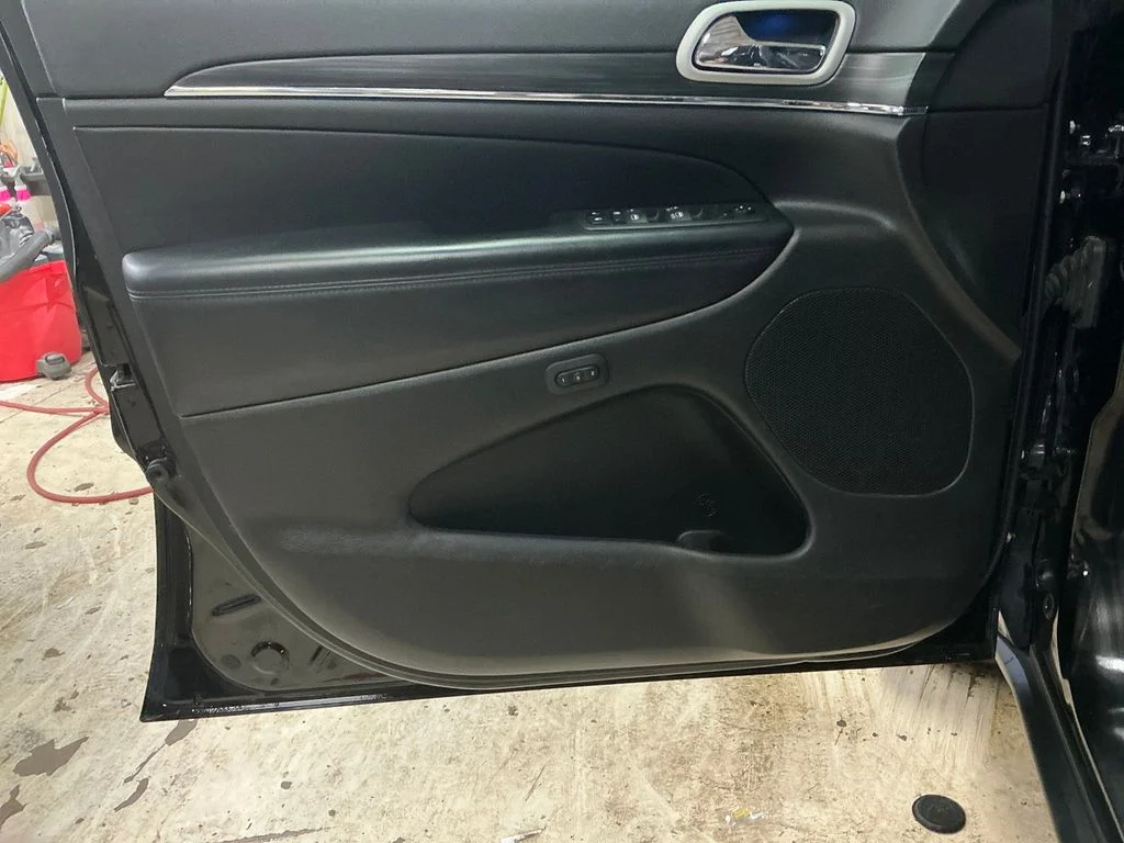 Used 2022 Black Jeep Limited image 15