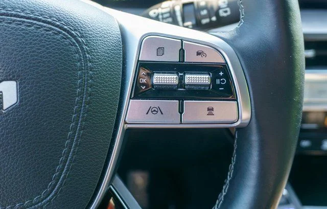 Used 2025 Gray Kia SX-Prestige X-Line image 29
