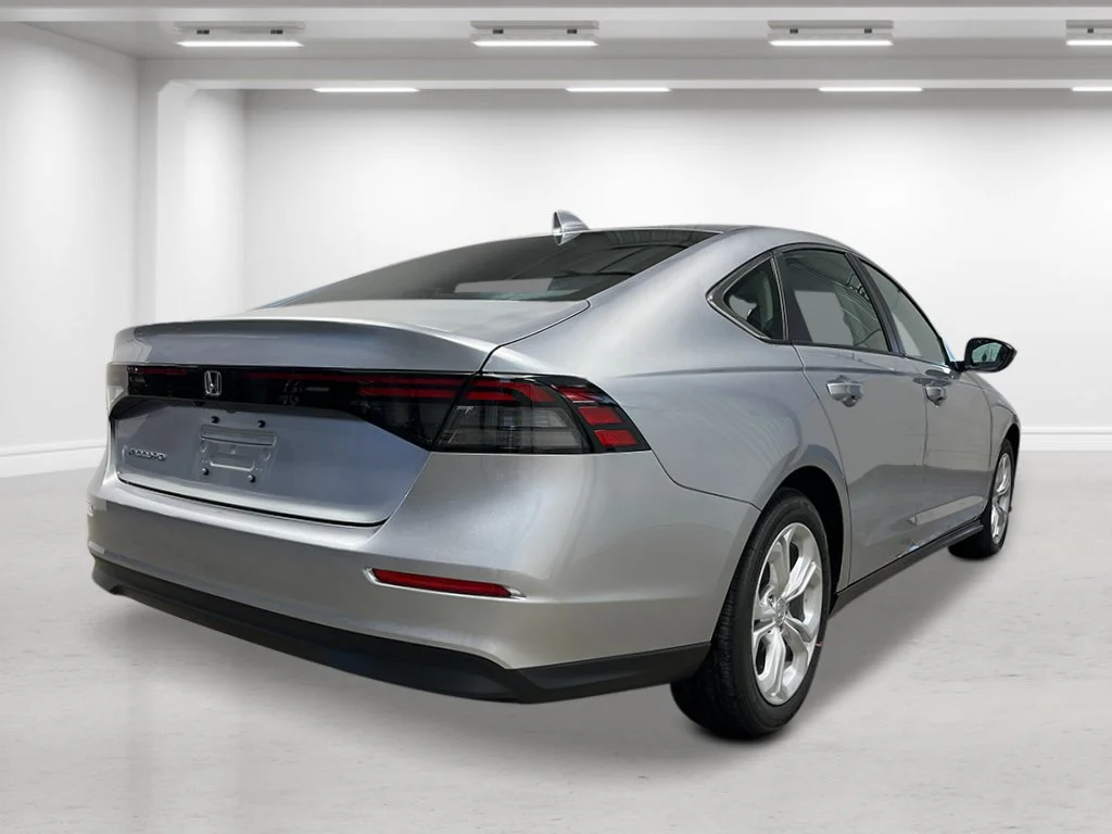 New 2026 Solar Silver Metallic Honda LX image 5
