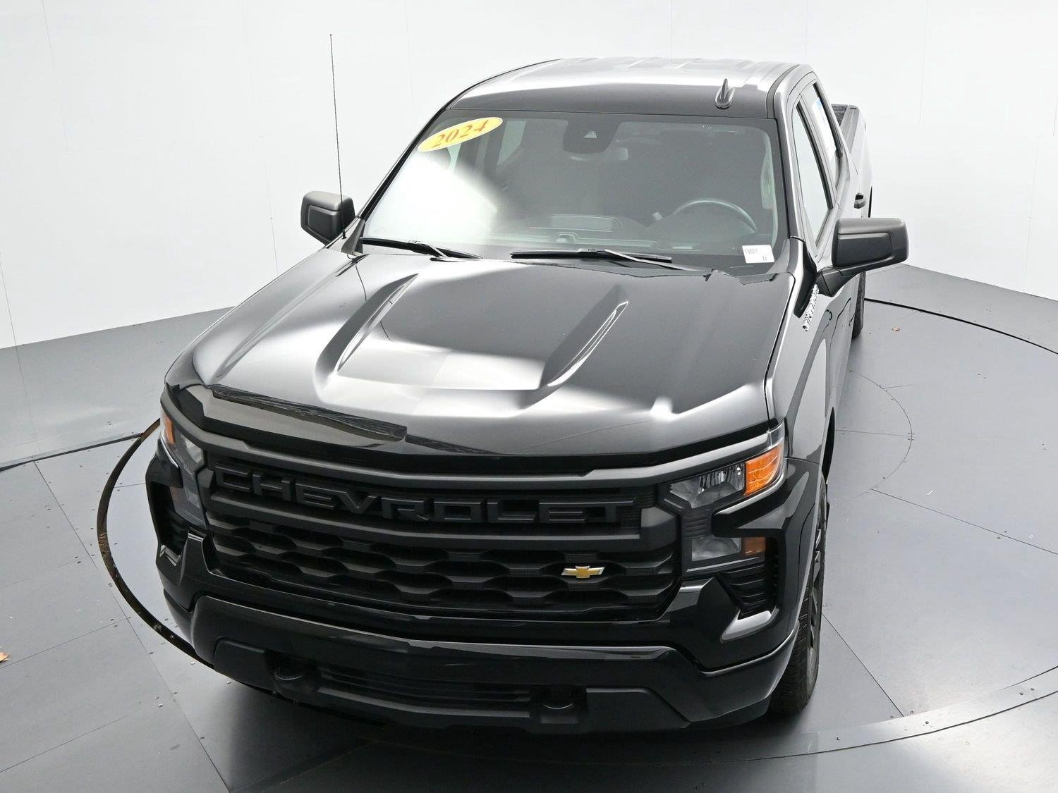 Used 2024 Black Chevrolet Custom image 36