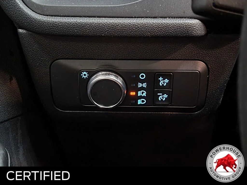 Used 2022 Gray Ford SE image 25