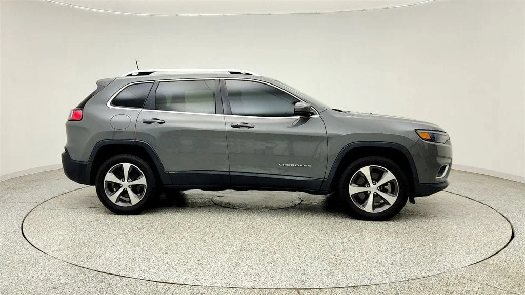 Used 2021 Sting-Gray Clearcoat Jeep Limited 4x4 image 4