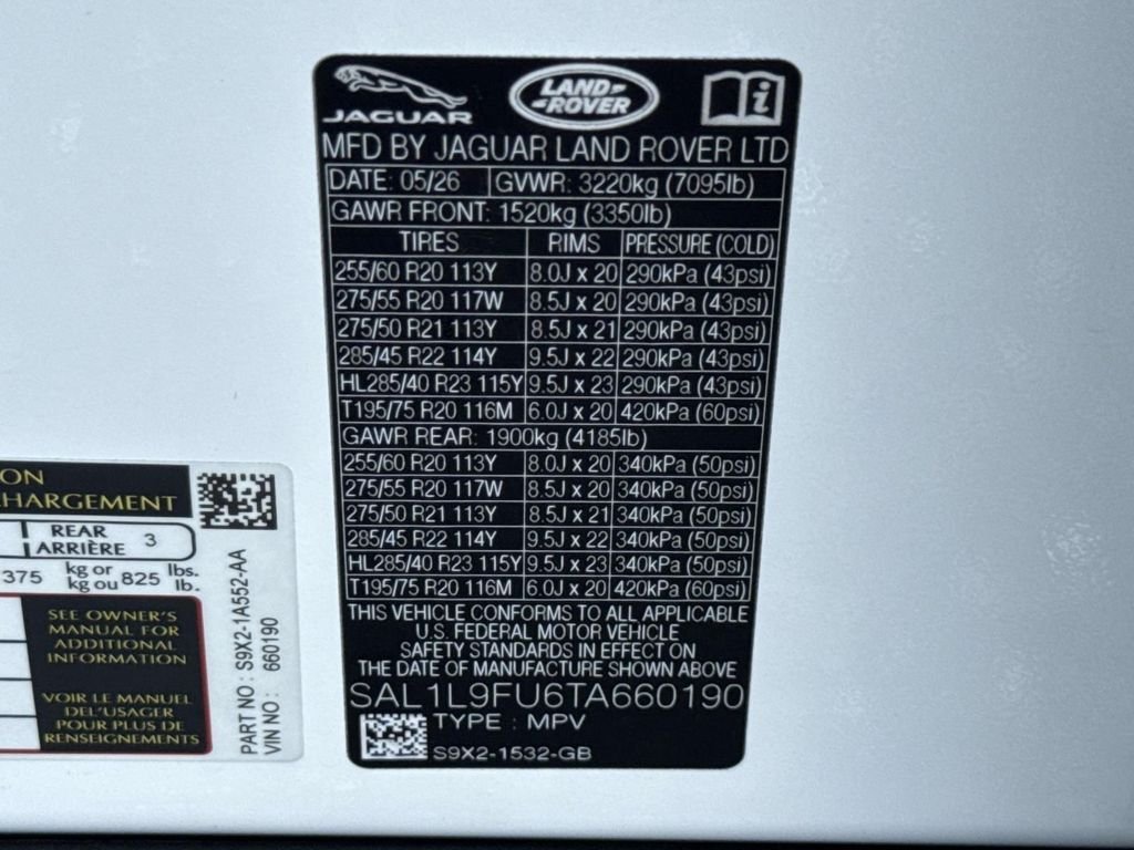 New 2026 Ostuni Pearl White Land Rover Dynamic SE image 30