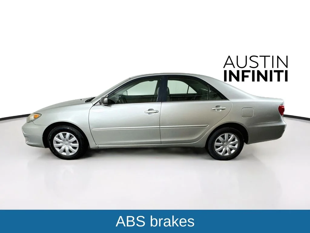 Used 2005 Lunar Mist Metallic Toyota STD image 4