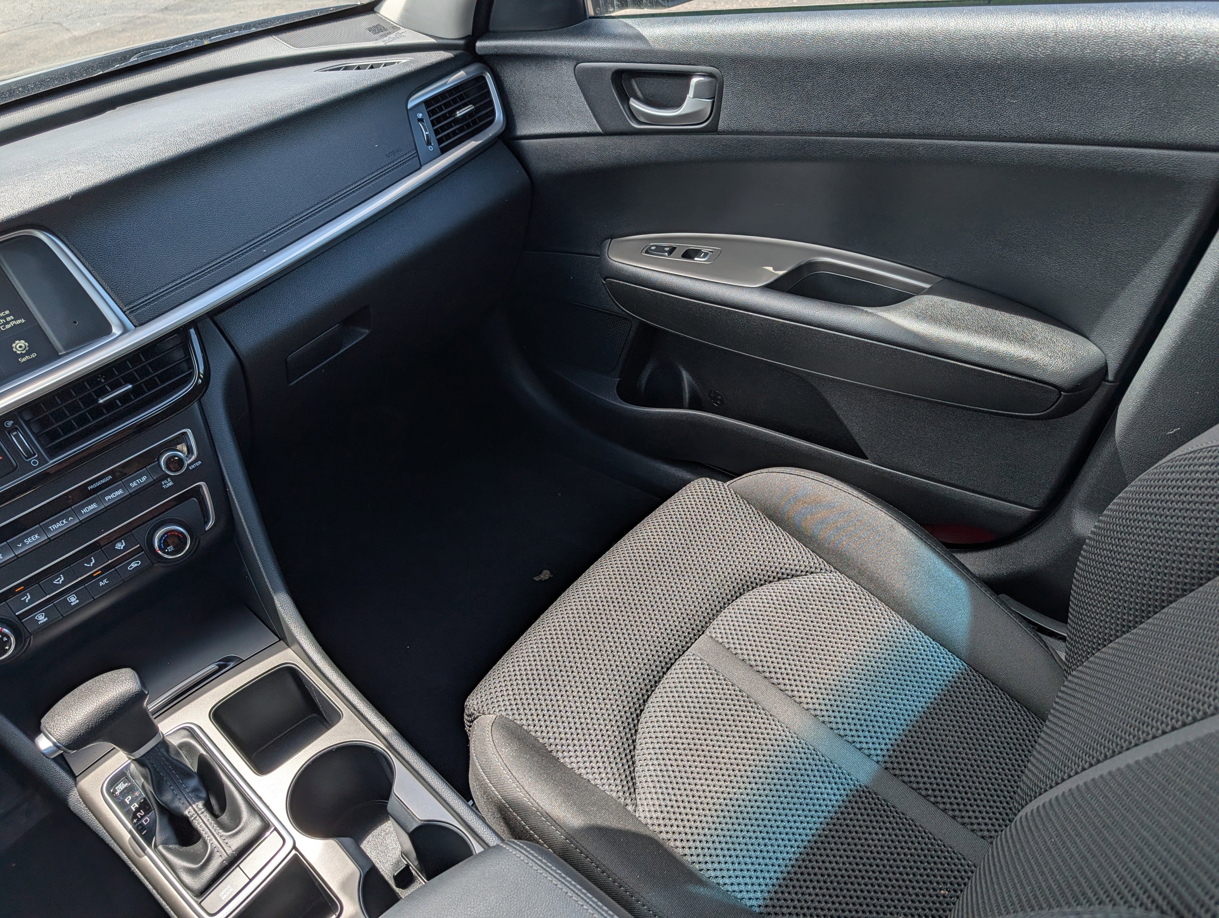 Certified Used 2019 Ebony Black Kia LX image 11