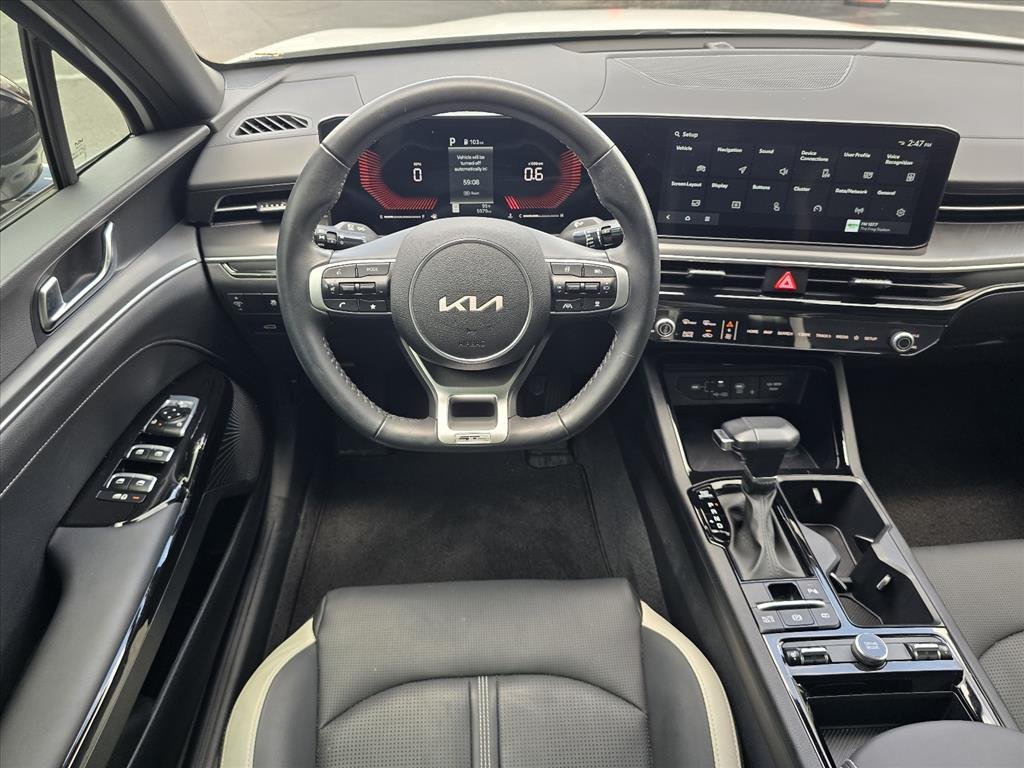 Used 2025 White Kia GT-Line image 13