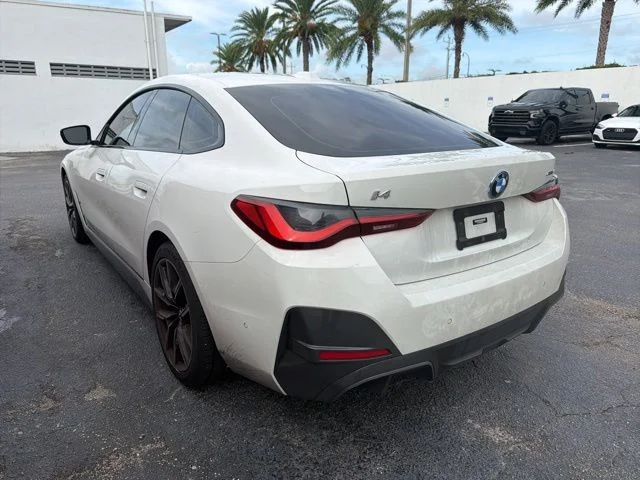 Used 2023 White BMW eDrive40 image 9