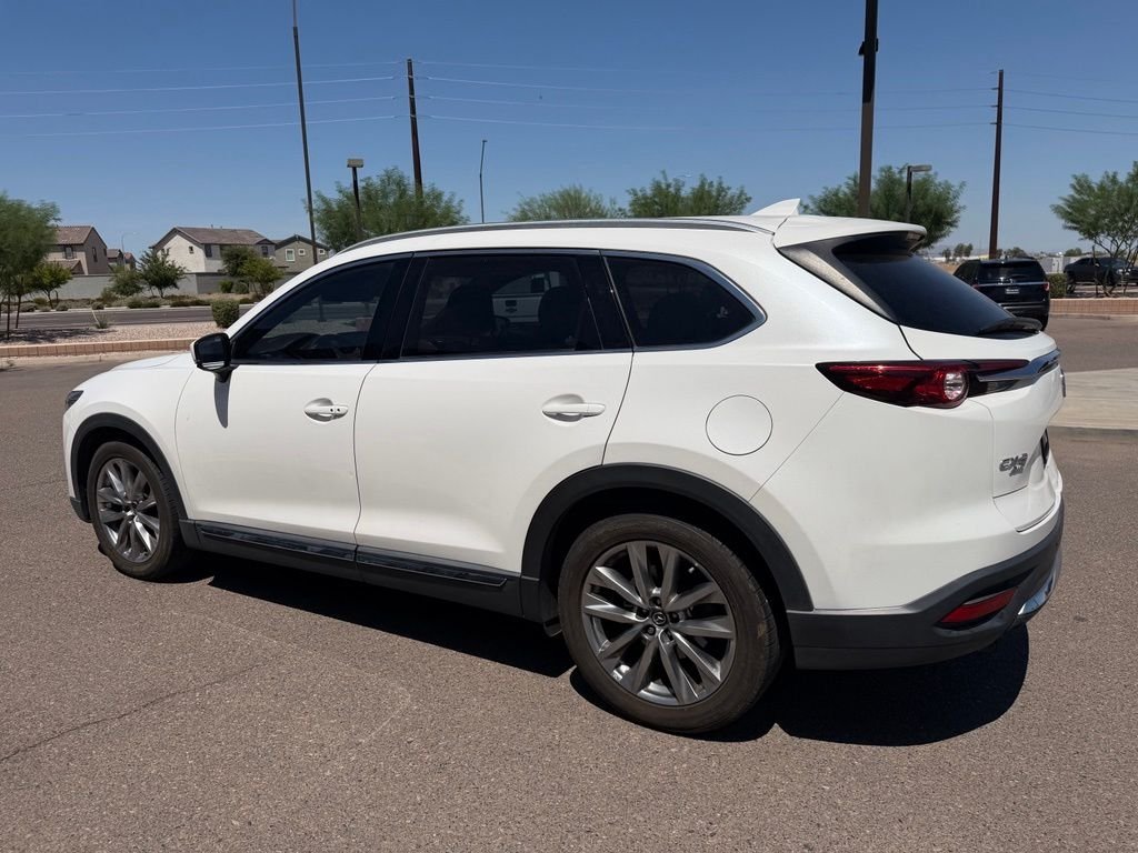 Used 2017 White Mazda Signature image 7