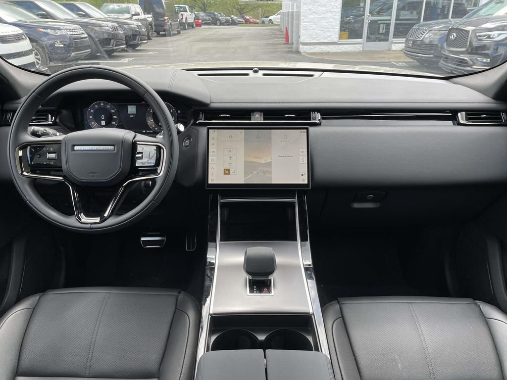 New 2026 Batumi Gold Land Rover Dynamic SE image 22