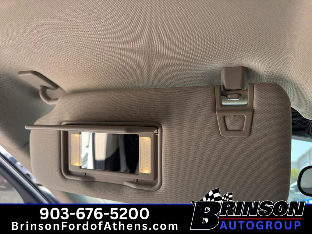 Used 2023 Star White Metallic Tri-Coat Ford XLT image 32