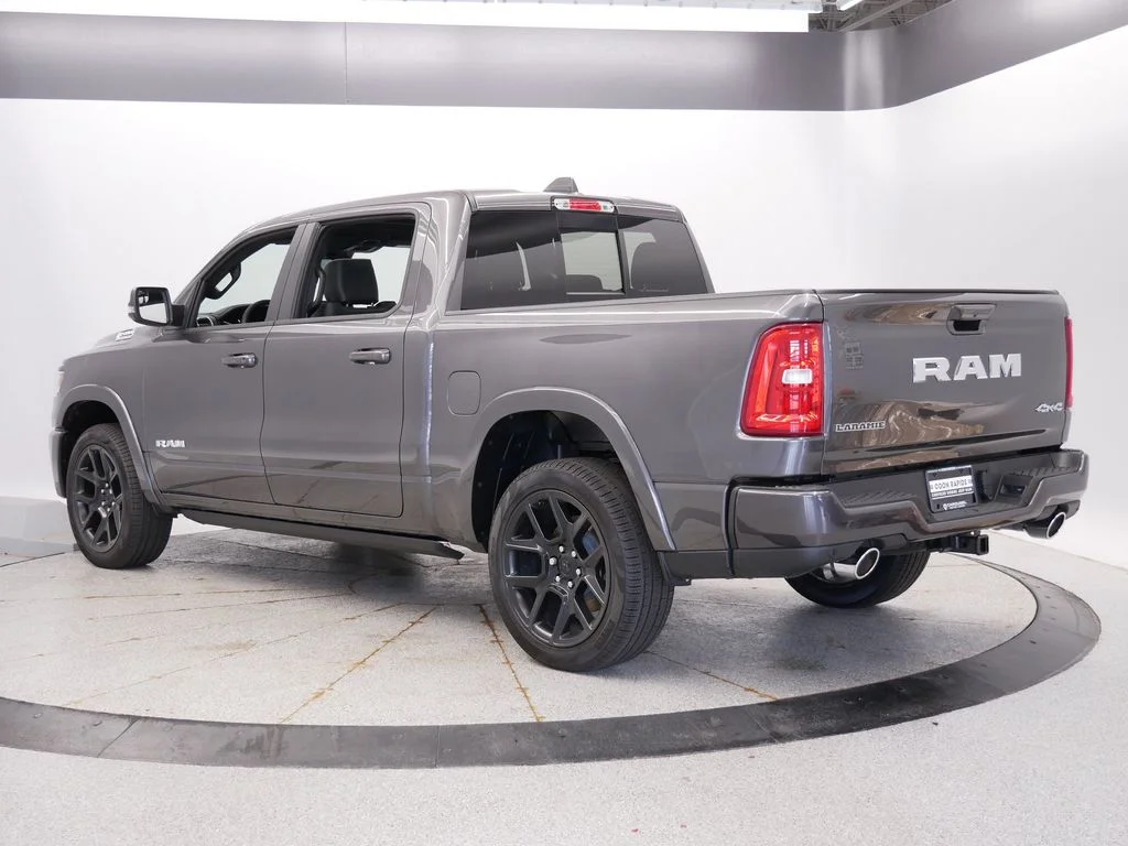 New 2026 Granite Crystal Metallic Clear-Coat Exterior Paint Ram Laramie image 3