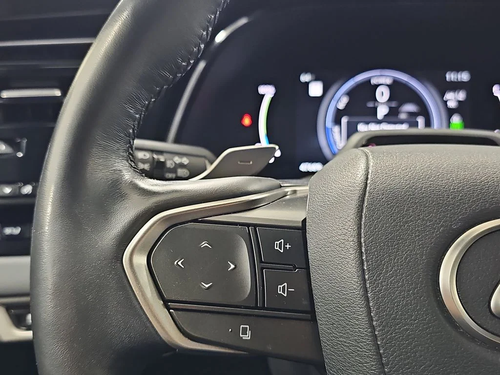 2024 Lexus RX PHEV 450h+ - Photo 15