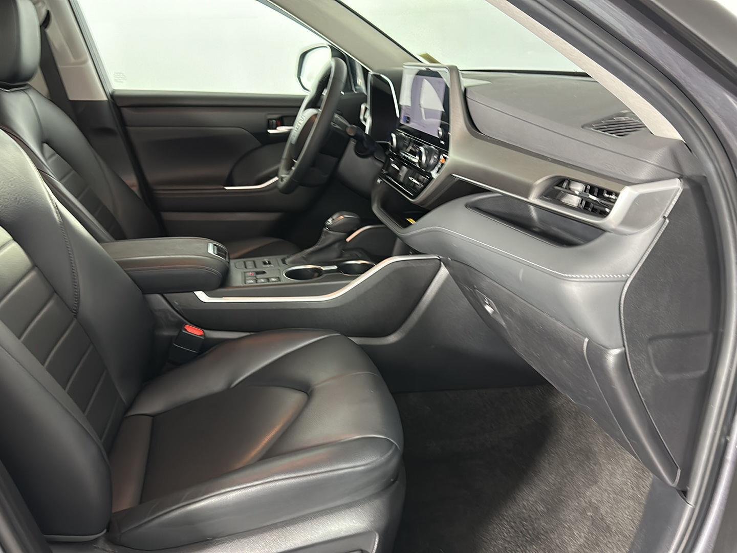 Used 2023 Magnetic Gray Metallic Toyota XLE image 26