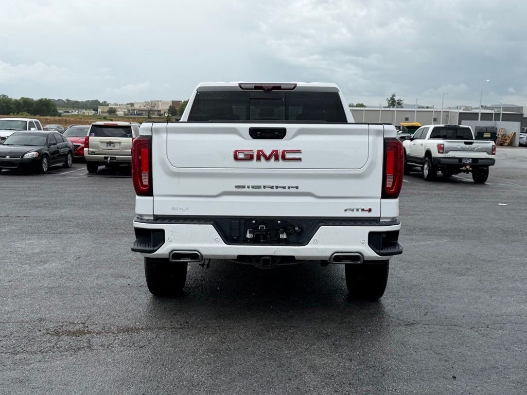 Used 2022 White GMC AT4 image 6