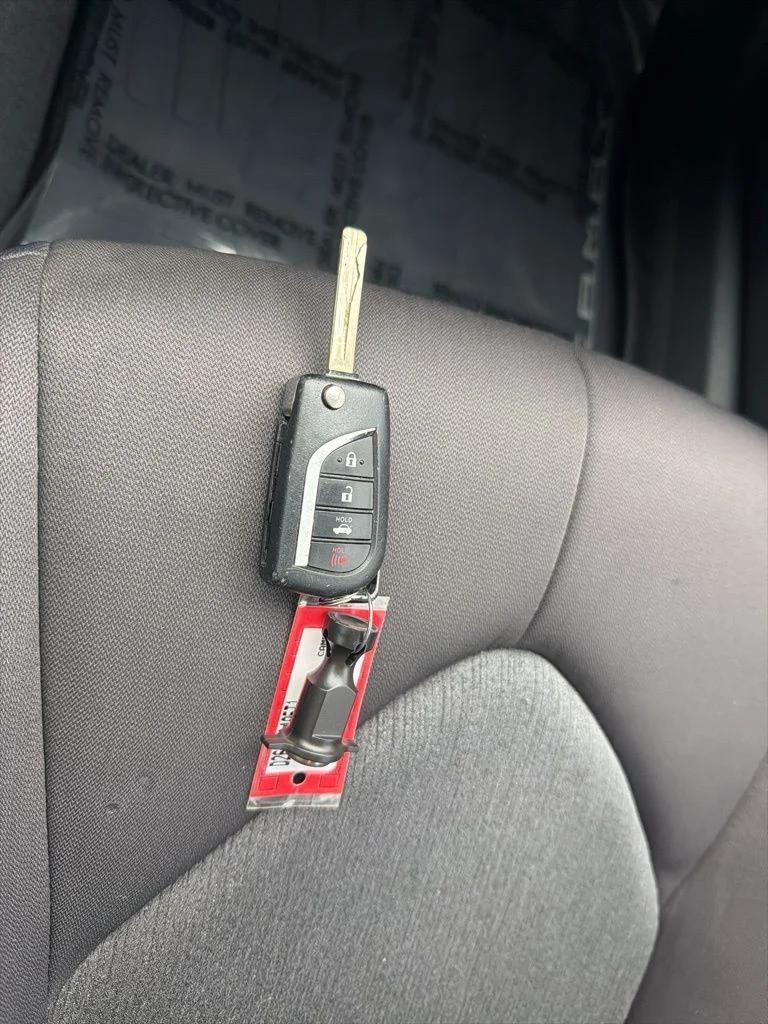 Used 2019 Silver Toyota LE image 32