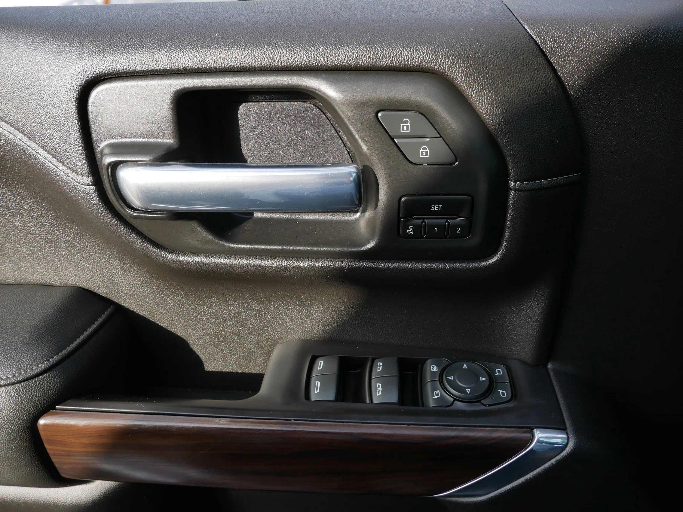 Certified Used 2020 Onyx Black GMC SLT image 27