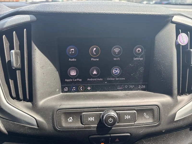 Used 2022 Black GMC SLE image 15
