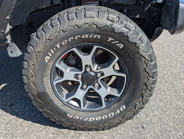 Certified Used 2022 Black Clearcoat Jeep Sport image 10