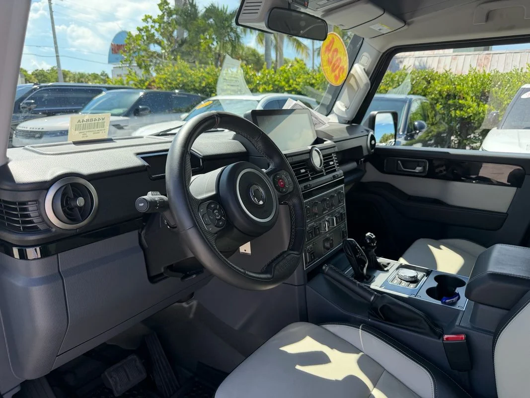 Used 2024  INEOS Fieldmaster Edition image 9
