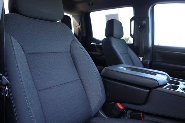 Used 2023 White Chevrolet LT image 39
