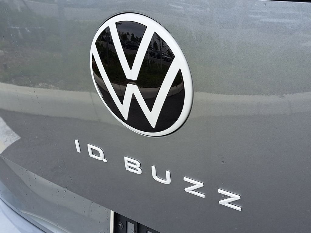 New 2025 Silver Volkswagen Pro S image 5