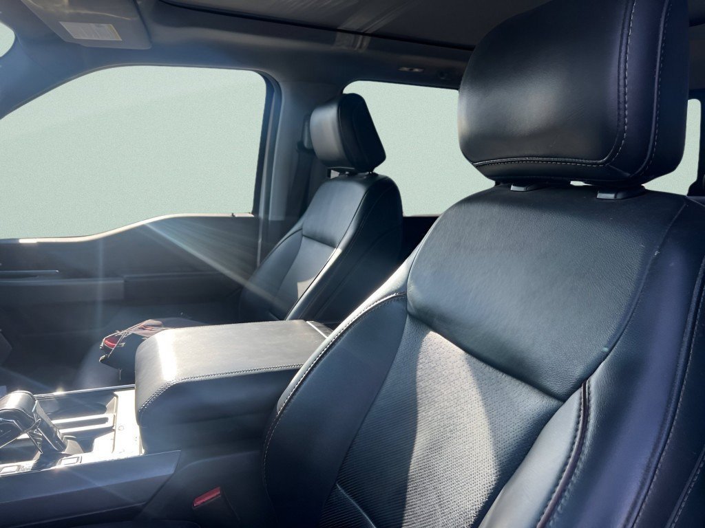 Used 2021 Oxford White Ford Lariat image 27