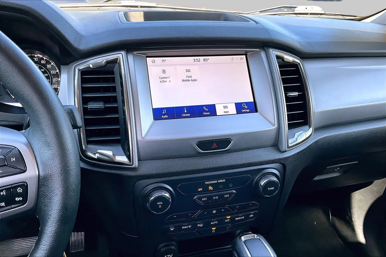 Used 2023 Oxford White Ford XLT image 6