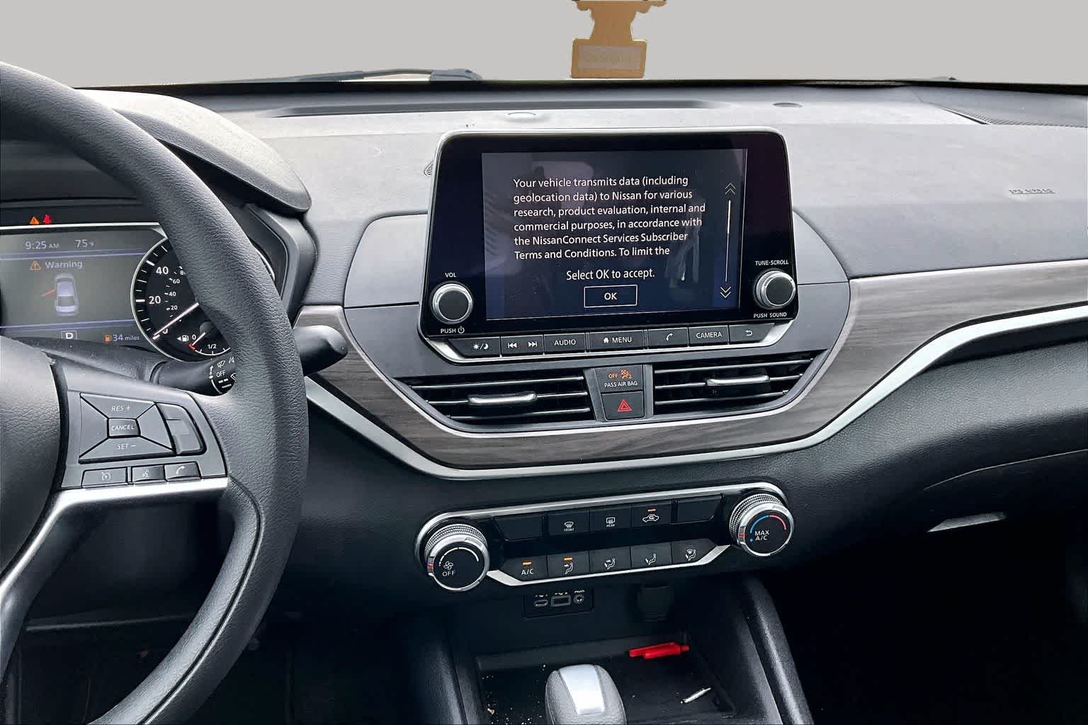 Pre-Owned 2025 Nissan Altima SV