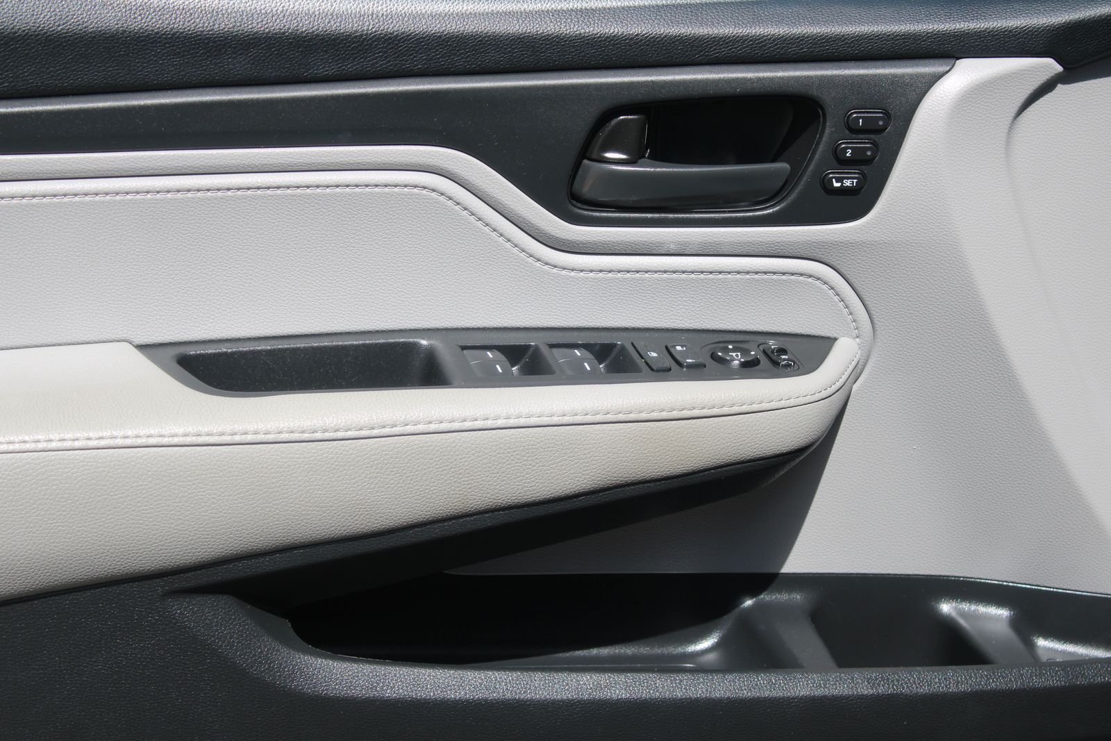 Used 2019  Honda EX-L image 22