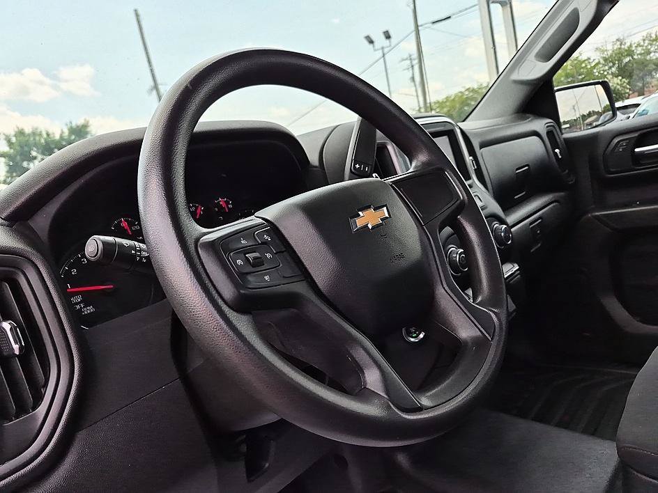 Used 2022 Summit White Chevrolet Work Truck image 16