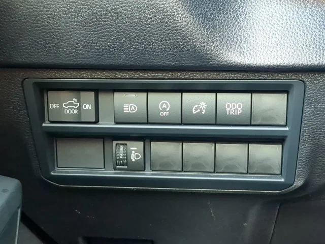 Certified Used 2025 Silver Toyota SR image 24
