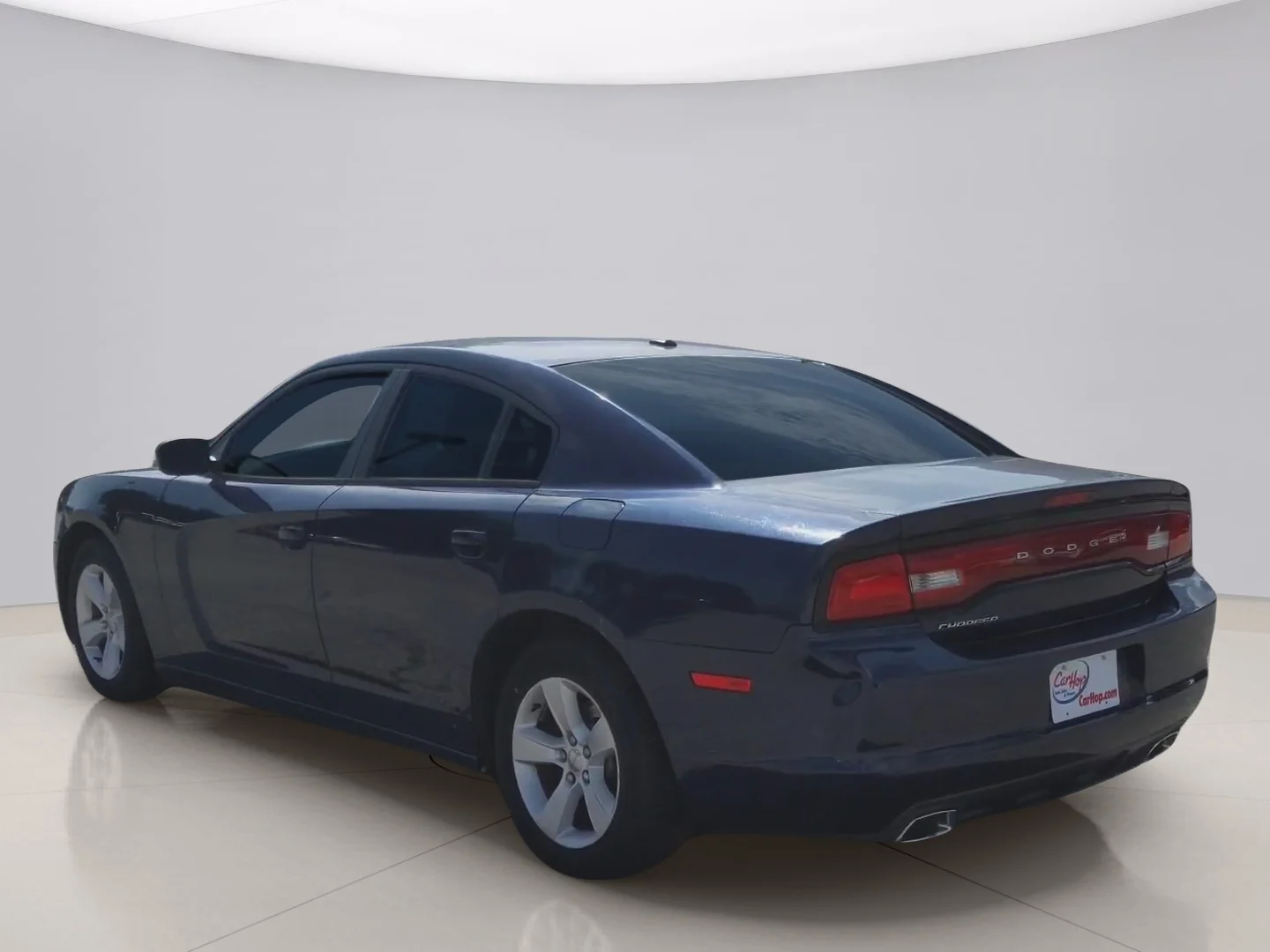 Used 2013 Blue Dodge SE image 3