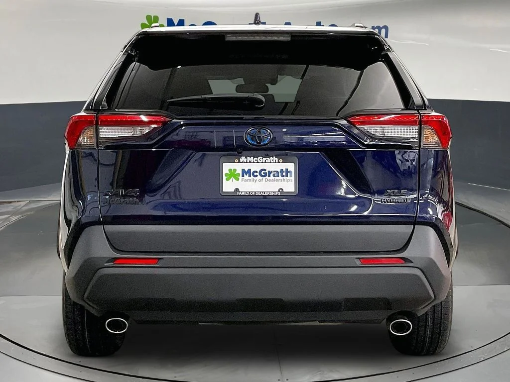 Used 2021 Blue Toyota XLE image 6