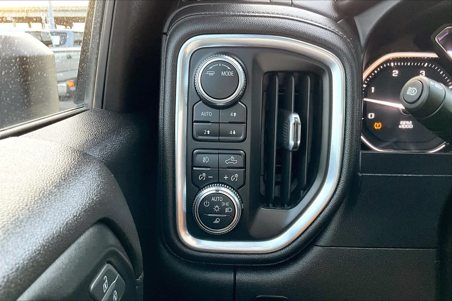 Used 2022 Quicksilver Metallic GMC Denali image 32